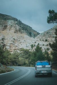 Towing Mirrors: Do You Need Them and Which Type Is Right for Your Truck?